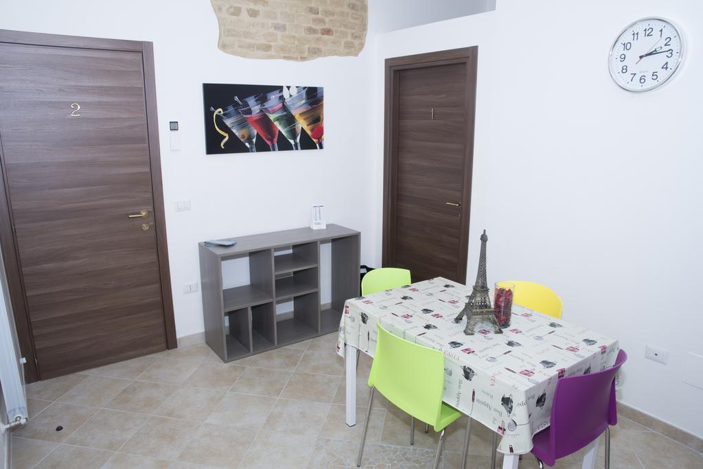La Casa Di Tina Apartman Colonnella Szoba fotó