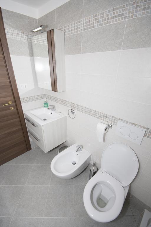 La Casa Di Tina Apartman Colonnella Szoba fotó