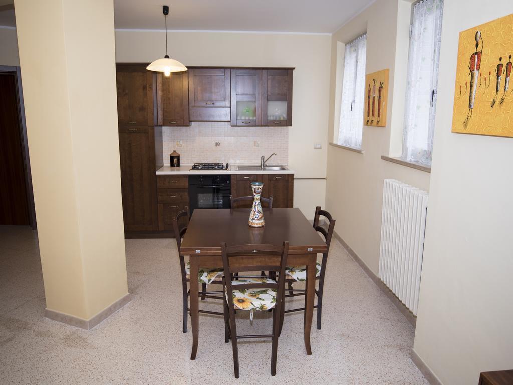La Casa Di Tina Apartman Colonnella Szoba fotó